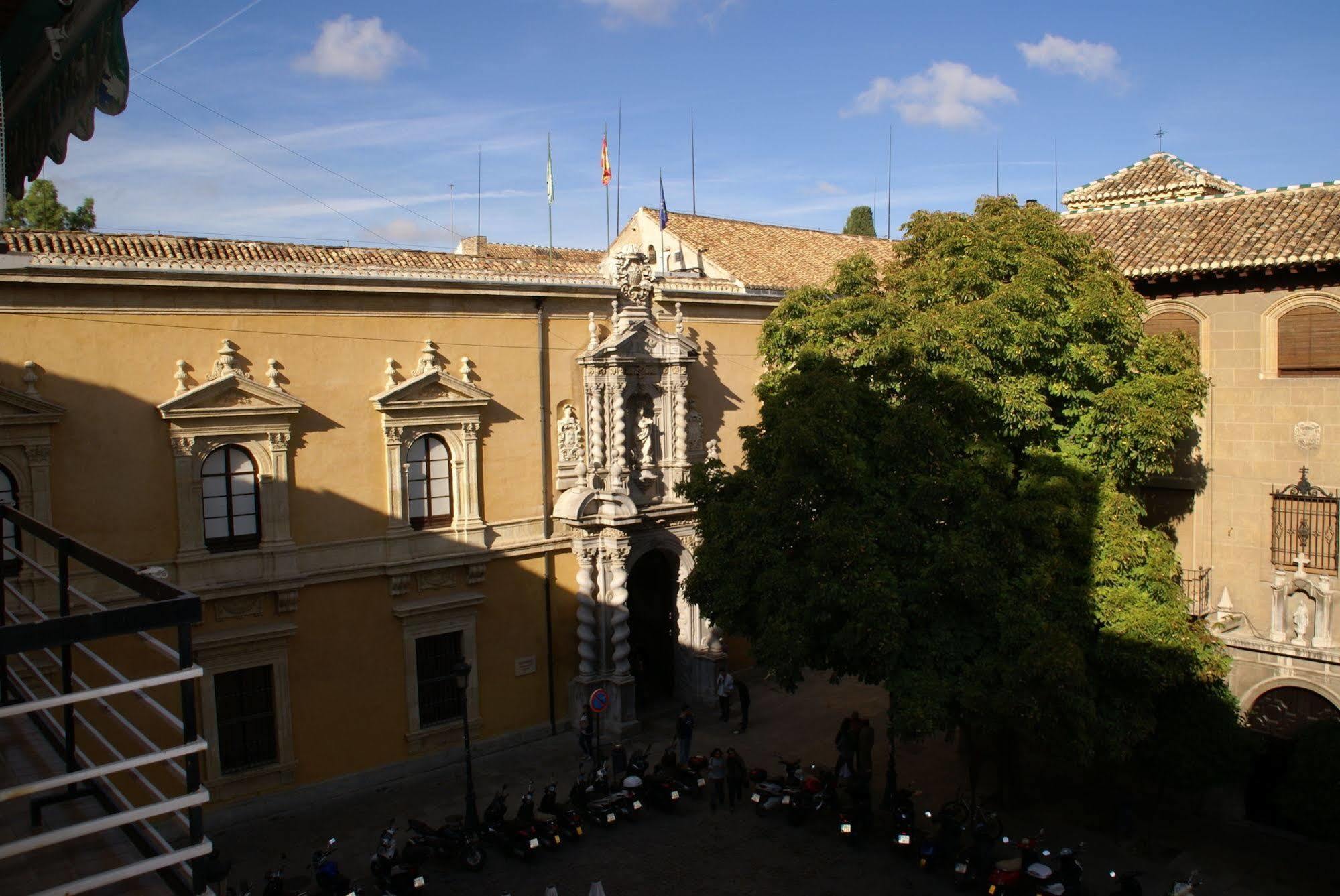 Oyo Fonda Sanchez Hotel Granada Kültér fotó